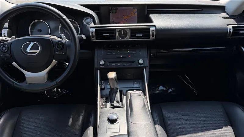 2015 Lexus IS 250 Crafted Line