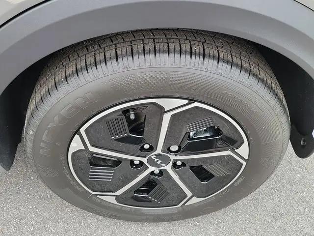 2026 Kia Niro LX