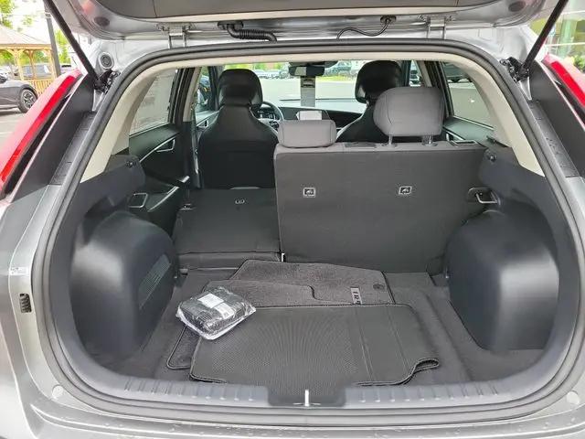 2026 Kia Niro LX