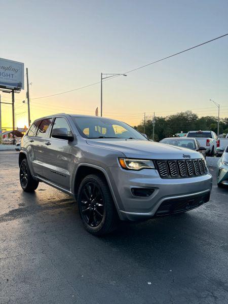2020 Jeep Grand Cherokee Altitude 4x2