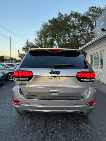 2020 Jeep Grand Cherokee Altitude 4x2