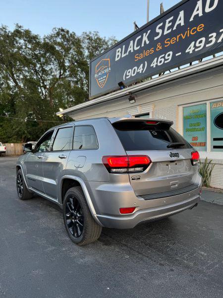 2020 Jeep Grand Cherokee Altitude 4x2