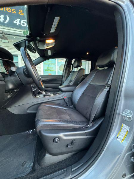 2020 Jeep Grand Cherokee Altitude 4x2