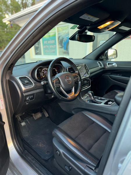 2020 Jeep Grand Cherokee Altitude 4x2