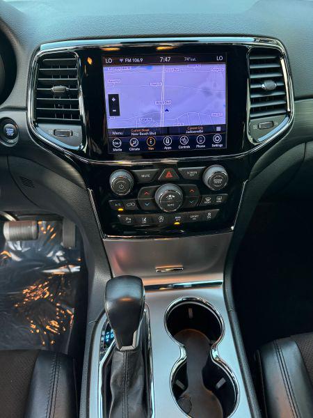 2020 Jeep Grand Cherokee Altitude 4x2