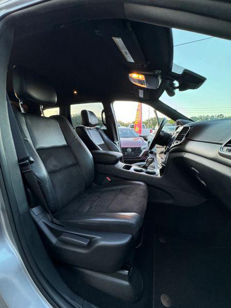 2020 Jeep Grand Cherokee Altitude 4x2
