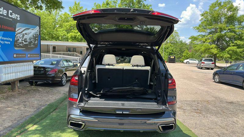 2021 BMW X7 M50i