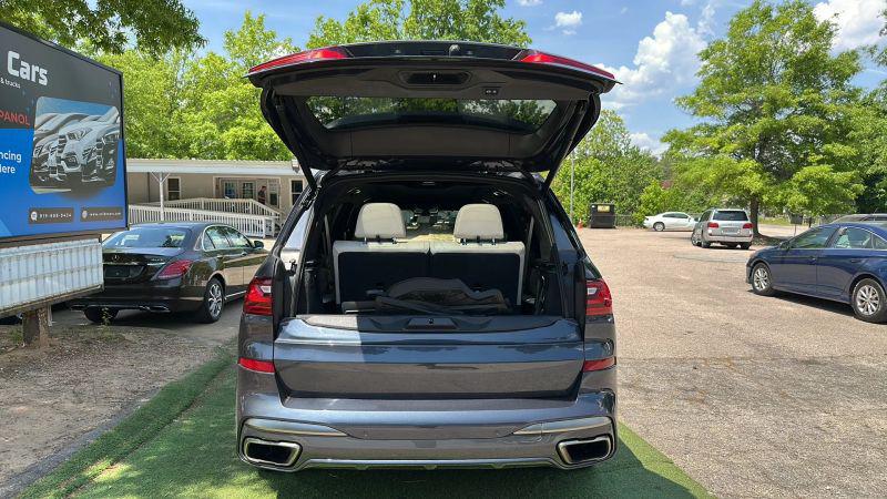 2021 BMW X7 M50i