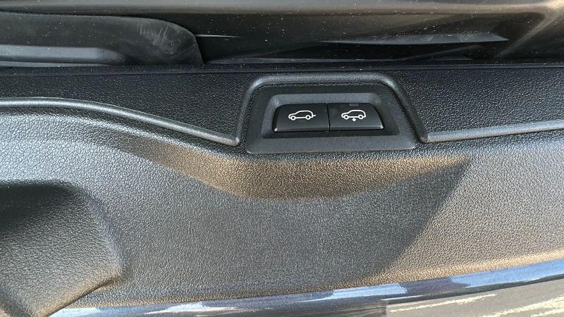 2021 BMW X7 M50i