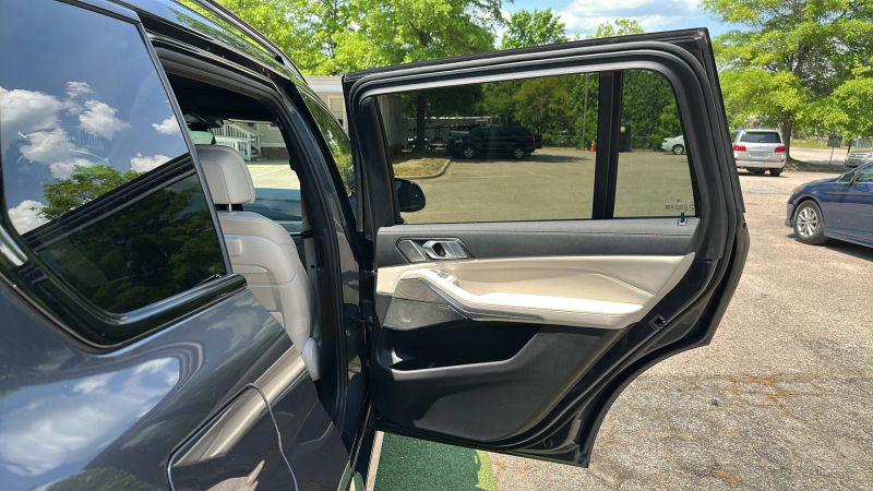 2021 BMW X7 M50i