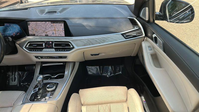 2021 BMW X7 M50i