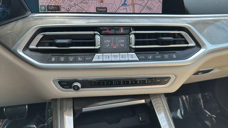 2021 BMW X7 M50i