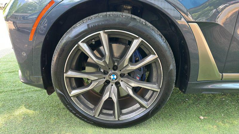 2021 BMW X7 M50i