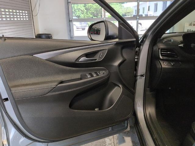 2026 Buick NV Preferred FWD