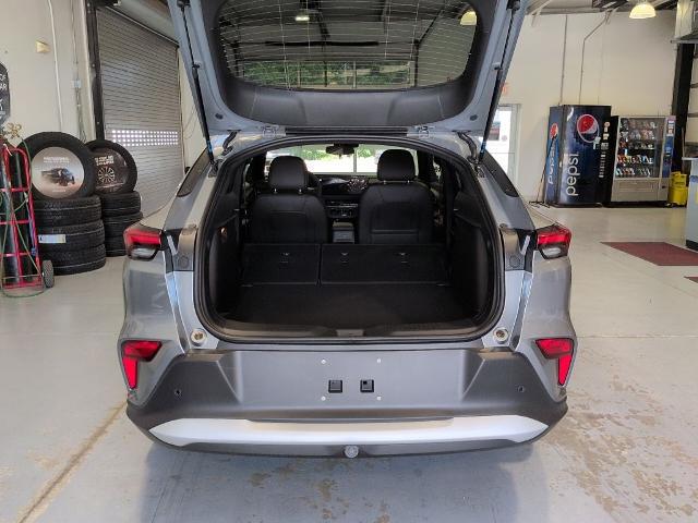 2026 Buick NV Preferred FWD