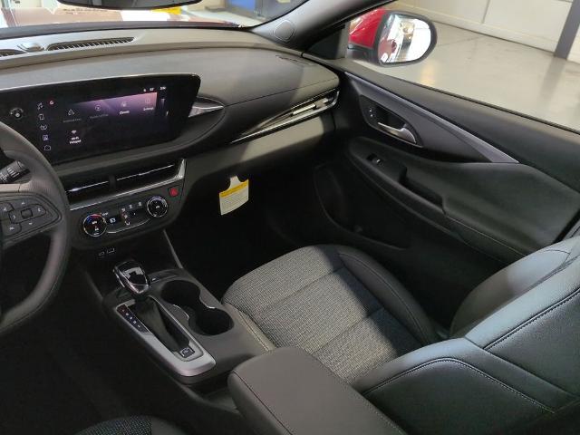 2026 Buick NV Preferred FWD