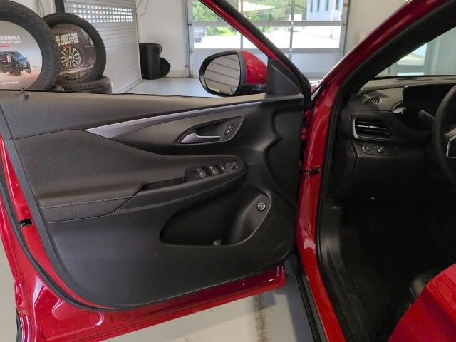 2026 Buick NV Preferred FWD