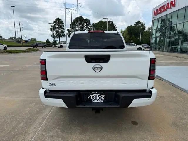 2026 Nissan Frontier Crew Cab SV 4x2