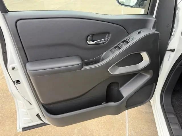 2026 Nissan Frontier Crew Cab SV 4x2