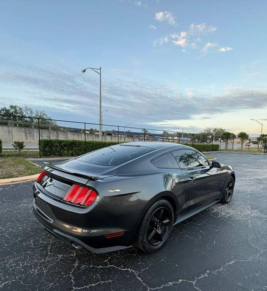 2018 Ford Mustang EcoBoost