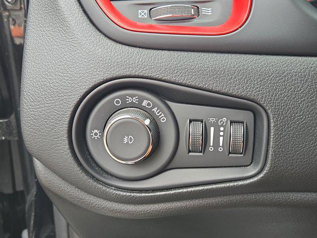 2023 Jeep Renegade Trailhawk 4x4