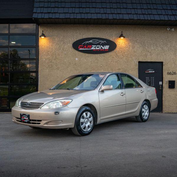 2004 Toyota Camry LE for sale in Kenosha, WI