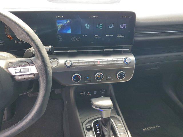2025 Hyundai Kona SE