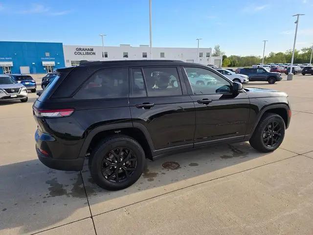 2025 Jeep Grand Cherokee Altitude 4x4