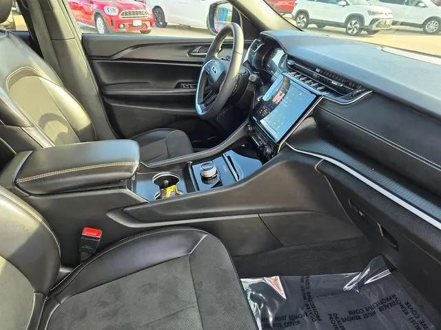 2025 Jeep Grand Cherokee Altitude 4x4