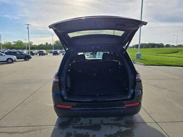 2025 Jeep Grand Cherokee Altitude 4x4