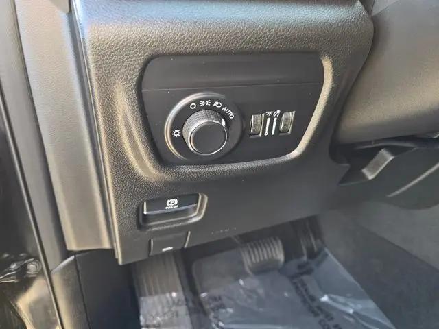 2025 Jeep Grand Cherokee Altitude 4x4