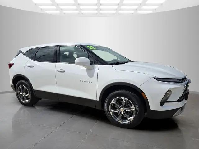 2025 Chevrolet Blazer AWD 2LT
