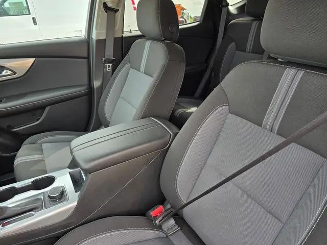 2025 Chevrolet Blazer AWD 2LT
