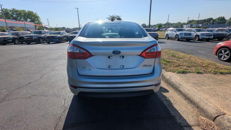 2014 Ford Fiesta SE