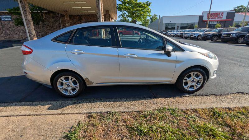 2014 Ford Fiesta SE