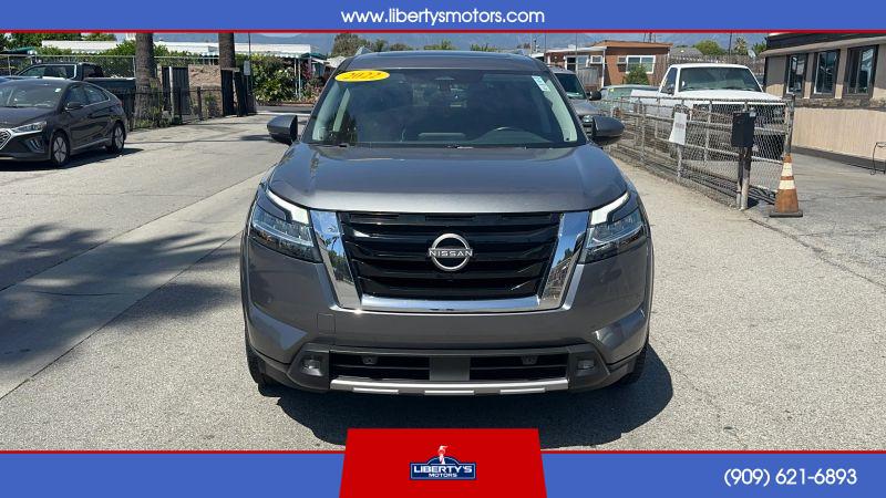 2022 Nissan Pathfinder SL 2WD