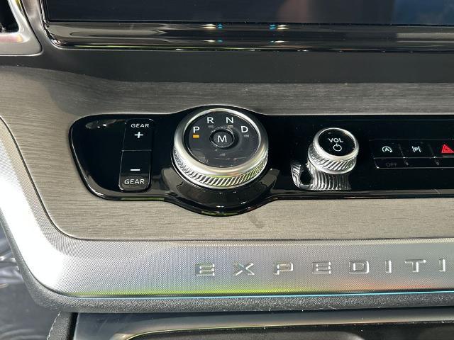 2025 Ford Expedition Platinum MAX