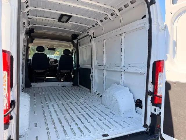 2024 Ram ProMaster 2500 Cargo Van Tradesman High Roof 159" WB w/Pass Seat