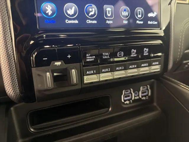 2021 Ram 3500 Limited Crew Cab 4x4 8' Box