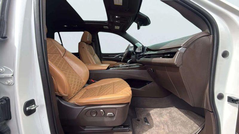 2023 Cadillac Escalade 4WD Premium Luxury