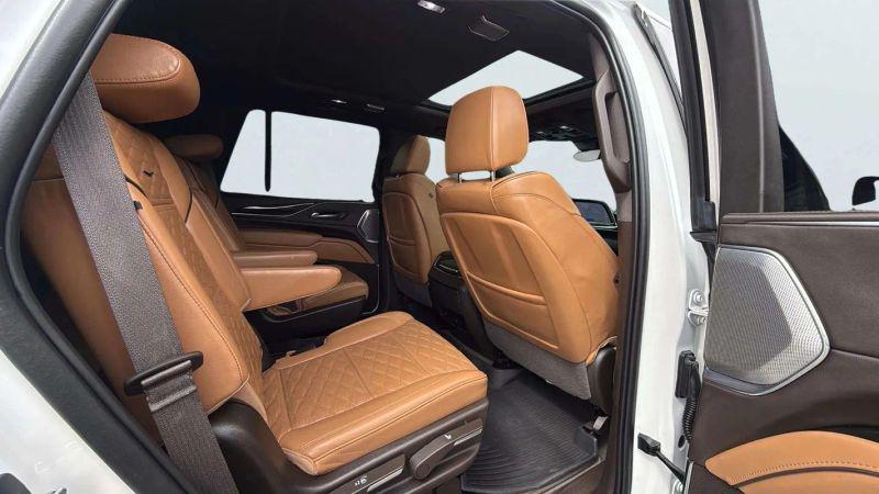 2023 Cadillac Escalade 4WD Premium Luxury