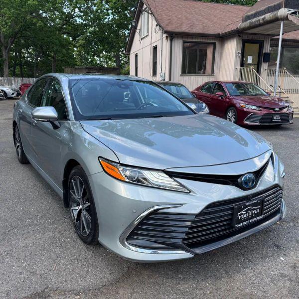 2023 Toyota Camry XLE Hybrid