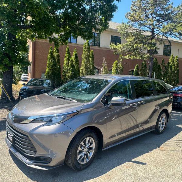 2024 Toyota Sienna LE for sale in Toms River, NJ