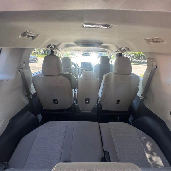 2024 Toyota Sienna LE