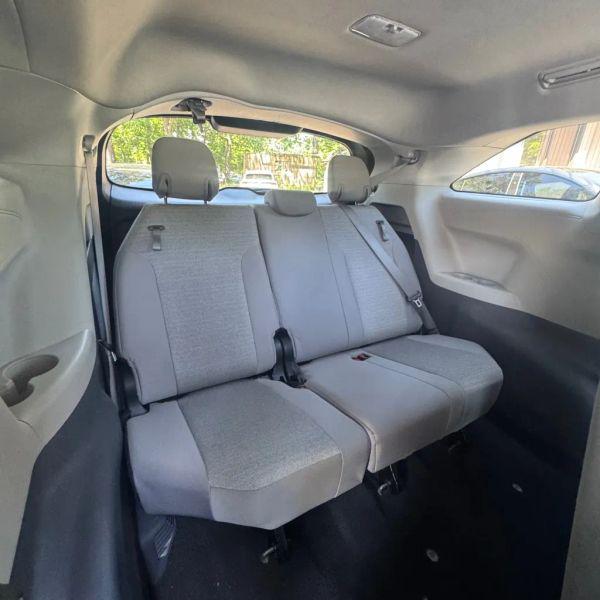 2024 Toyota Sienna LE