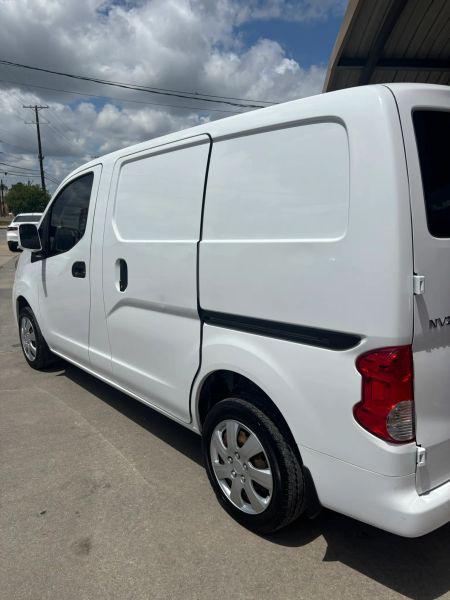 2018 Nissan NV200 SV