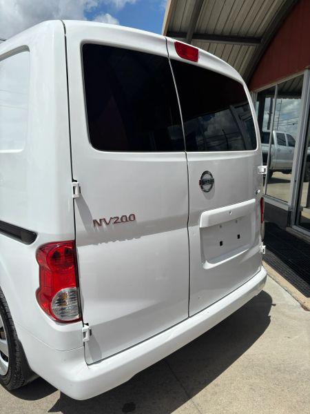 2018 Nissan NV200 SV