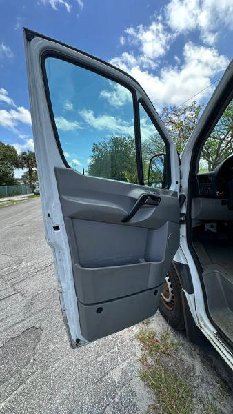 2017 Mercedes-Benz Sprinter 2500 High Roof V6
