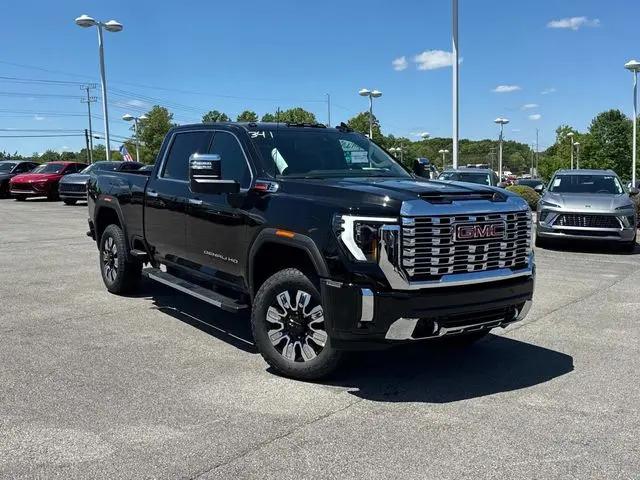 2026 GMC Sierra 2500HD Crew Cab, Standard Bed, Denali, 4WD