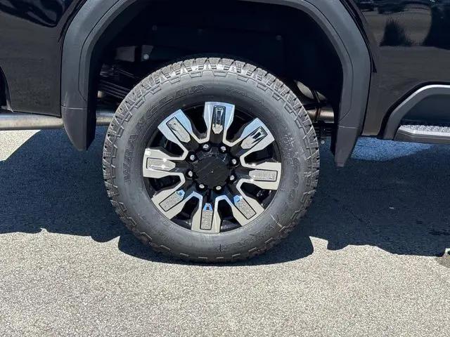 2026 GMC Sierra 2500HD Crew Cab, Standard Bed, Denali, 4WD